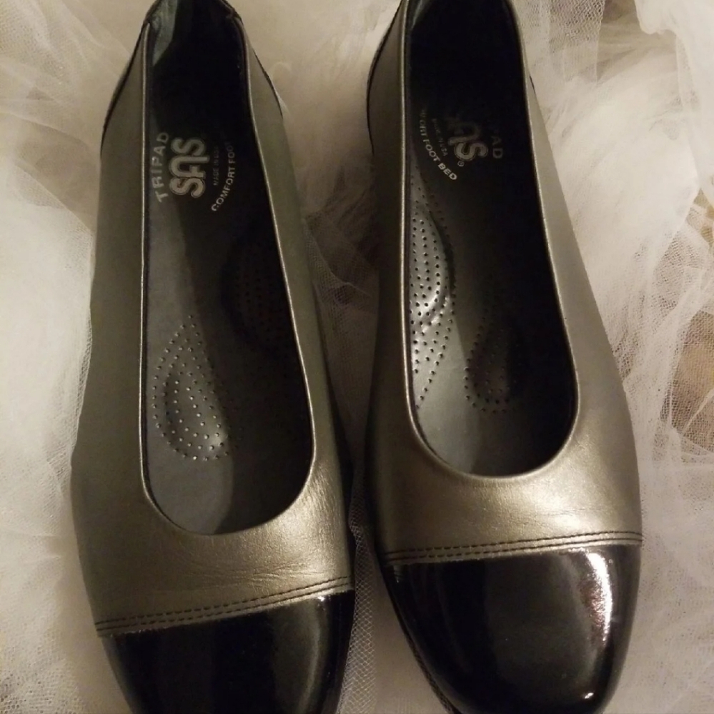 Sas Flats Size 8 - image 3